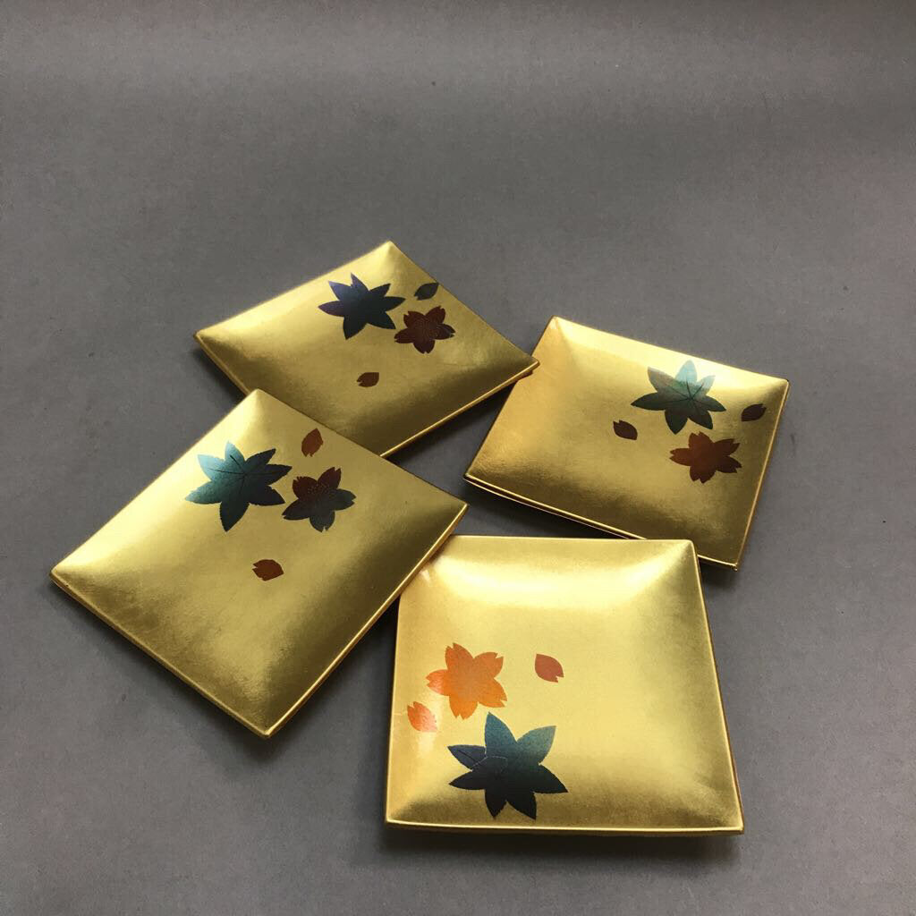 Vintage 4 pc Candy/Coaster Dish Set Gold w Leaves (4.75' x 4.75