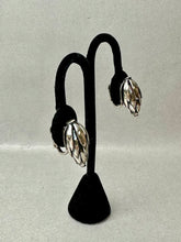 Load image into Gallery viewer, Vintage MCM Napier Signed Woven Silvertone Wheat Chain 17" Necklace & 1" Clip Earrings Set