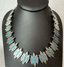 Load image into Gallery viewer, Vintage Taxco Mexico Double Leaf Sterling Turquoise Chip Inlay Link 17" Necklace (119.8g)
