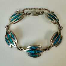 Load image into Gallery viewer, Vintage Taxco Mexico Double Leaf Sterling Turquoise Chip Inlay Link 7" Bracelet (25.4g)