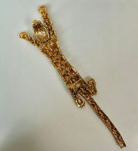 Load image into Gallery viewer, Vintage Art Deco Style Goldtone Rhinestone Green Eyed Articulated Leopard Shoulder Brooch Pin (7.5")