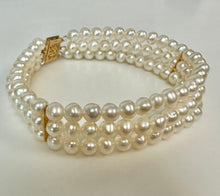 Load image into Gallery viewer, 14K Gold Pearl Triple Strand 7.5" Bracelet (18.9g)