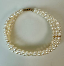 Load image into Gallery viewer, 14K Gold Pearl Triple Strand 7.5" Bracelet (18.9g)