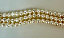 Load image into Gallery viewer, 14K Gold Pearl Triple Strand 7.5" Bracelet (18.9g)
