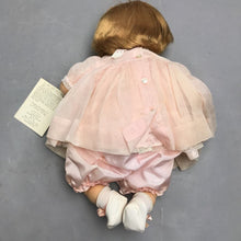 Load image into Gallery viewer, Vintage Madame Alexander 'Pussy Cat' Doll #6250 (~14")