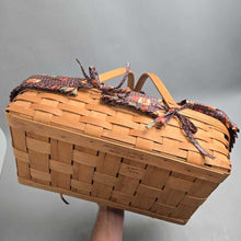 Load image into Gallery viewer, Longaberger Medium Gathering Basket #2400CO w/ Liner & Insert (5x18x12)