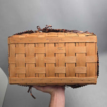Load image into Gallery viewer, Longaberger Medium Gathering Basket #2400CO w/ Liner & Insert (5x18x12)