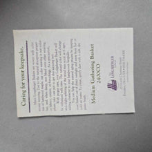 Load image into Gallery viewer, Longaberger Medium Gathering Basket #2400CO w/ Liner & Insert (5x18x12)