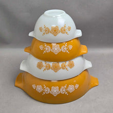 Load image into Gallery viewer, Set of 4 Pyrex Butterfly Gold Cinderella Nesting Bowls (#441, #442, #443, #444) (4.5x13x10.25)