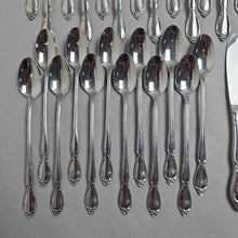Load image into Gallery viewer, Oneida Community Stainless Steel Flatware Set - Chantelaine (85pc)