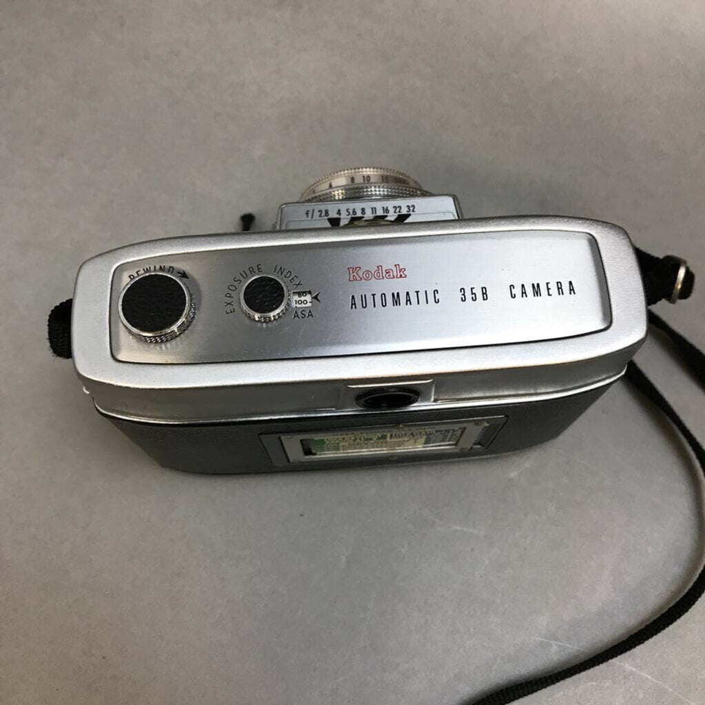 Kodak Automatic 35B Camera (~4x5x3)