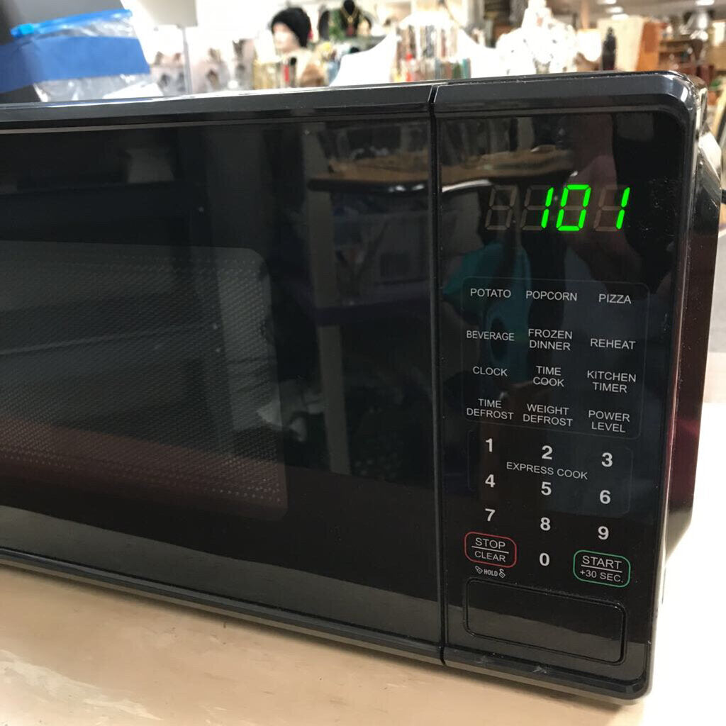 BrandsMart USA - MICROWAVE ON SALE❗ Now at BrandsMart