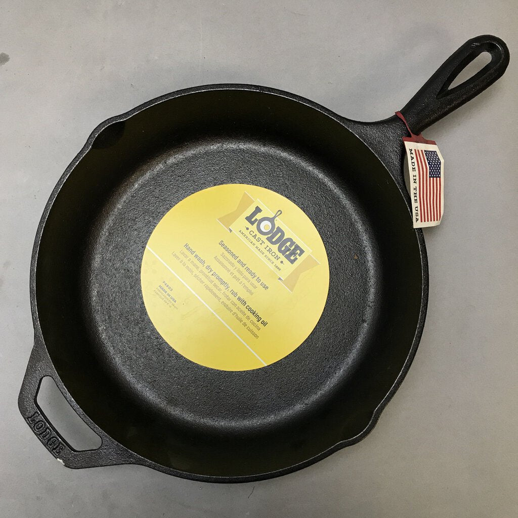 MileagePlus Merchandise Awards. Lodge® Cast-Iron Skillet Package (8-Inch,  10.25-Inch and 12-Inch)