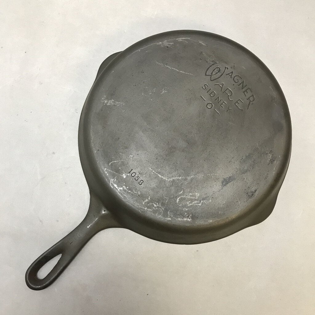 Vintage #8 Wagner Ware Sidney -O- Cast Iron Skillet 1058I Large 10 Frying  Pan