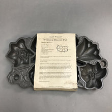 Load image into Gallery viewer, Muffin Mold John Wright Cast Iron Flower Baking Pan 1991 #2 USA
