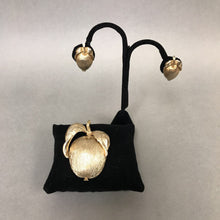 Load image into Gallery viewer, VIntage Goldtone Apple Pin &amp; Clip Earrings Set
