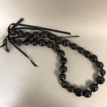 Load image into Gallery viewer, Hawaiian Kukui Nut Statement Necklace
