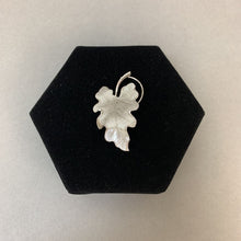 Load image into Gallery viewer, Sterling Leaf Pin
