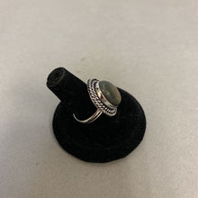 Load image into Gallery viewer, Silver Plated Labradorite Ring sz 7

