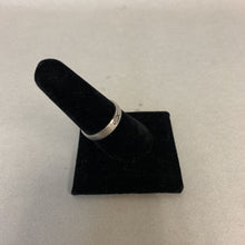 Load image into Gallery viewer, Ring sz 9
