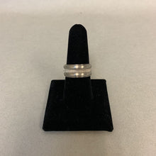 Load image into Gallery viewer, Ring sz 9
