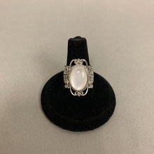 Load image into Gallery viewer, Mooncalf Handmade Silvertone Faux MOP Ring sz 6
