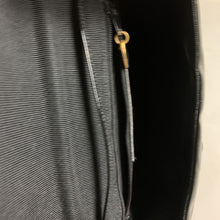 Load image into Gallery viewer, Morris Moskowitz Black Patent Leather Purse (6x9x2&quot;)
