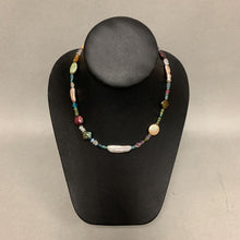 Load image into Gallery viewer, Multicolor Swarovski Crystal Bead Freshwater Pearl Necklace (17")
