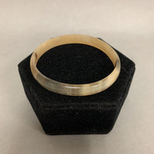 Load image into Gallery viewer, Vintage Carved Polished Horn Bangle Bracelet (2.5&quot;)
