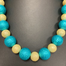 Load image into Gallery viewer, Teal &amp; Gold Metallic Chunky Beaded Necklace (19&quot;)
