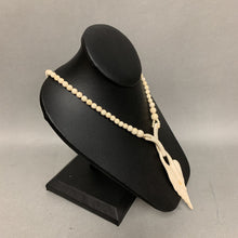 Load image into Gallery viewer, Vintage Carved Bone Swan Beaded Necklace (24&quot;)
