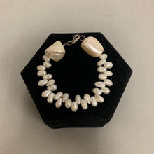 Load image into Gallery viewer, Freshwater Baroque Pearl Bracelet (7&quot;)
