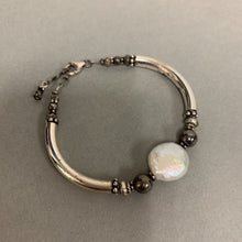 Load image into Gallery viewer, Sterling Bracelet w/ Focal Coin Freshwater Pearl (7.5&quot;)
