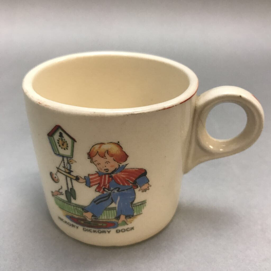 Vintage Child's Nursery Rhyme Cup - Hickory Dickory Dock (2.5