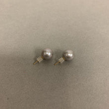 Load image into Gallery viewer, 14K Gold Gray Pearl Earrings

