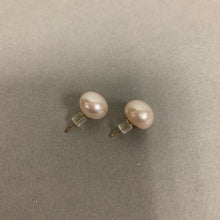Load image into Gallery viewer, 14K Gold Light Pink Pearl Earrings
