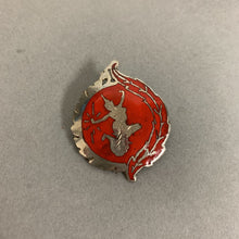Load image into Gallery viewer, Vintage Siamese Sterling Crimson Inlay Brooch Pin (1.5&quot;)
