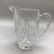 Load image into Gallery viewer, Gorham Star Blossom Crystal Water Pitcher 32 oz
