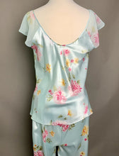 Load image into Gallery viewer, Oscar De La Renta Mint Floral Pajama Set (sz M)
