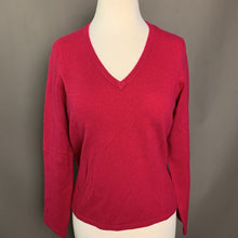Load image into Gallery viewer, Lands End Fuschia Cashmere Sweater (sz PM)
