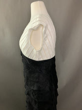 Load image into Gallery viewer, Adrianna Papell Black &amp; White Evening Dress (sz 8P)
