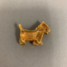 Load image into Gallery viewer, Vintage Krementz Goldtone Scottie Dog Brooch Pin (1.5&quot;)
