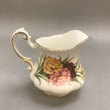 Load image into Gallery viewer, Vintage Paragon by Appointment To Her Majesty The Queen Creamer (3&quot;)
