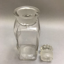 Load image into Gallery viewer, Vintage Drug Store Apothecary Candy Jar Clear Glass w/ Lid (7&quot;)(As Is)
