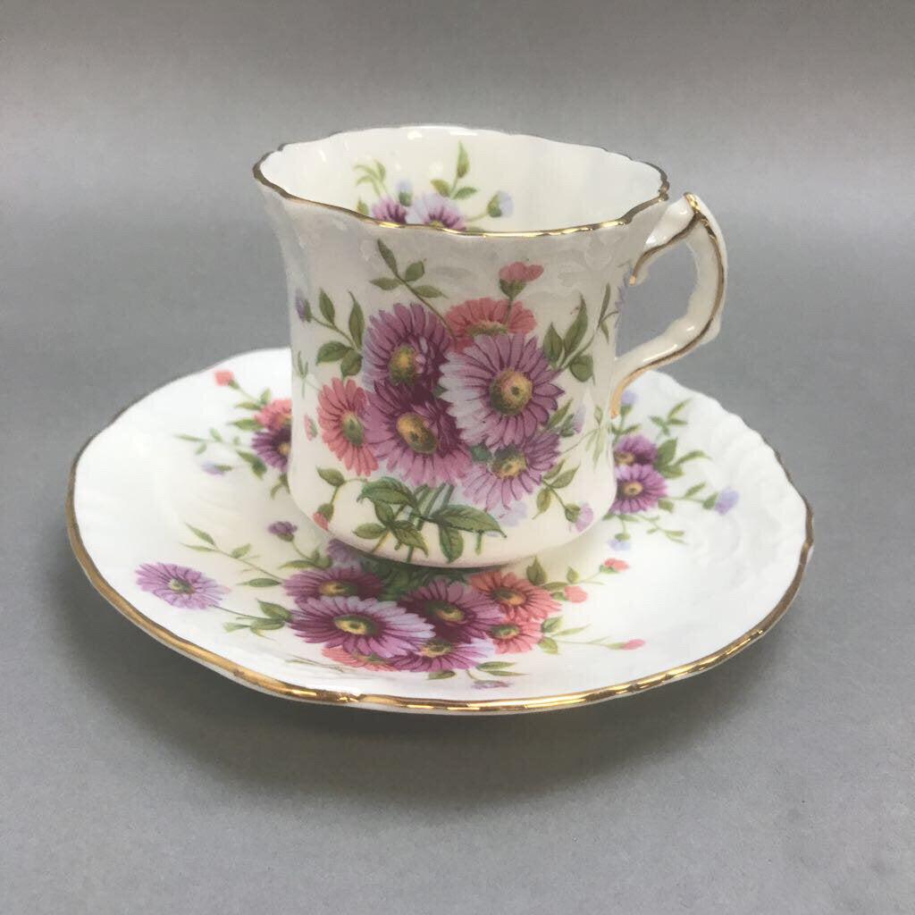 Hammersley Tea Cup and Saucer Pink & Lavender Purple Daisies