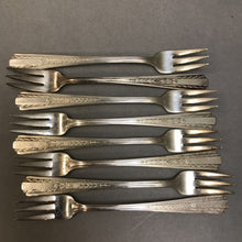 Load image into Gallery viewer, Vintage Hollywood Silver Co., Silverplate Set of 8 Relish Fork (6&quot;)
