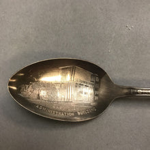 Load image into Gallery viewer, Set of 6 Vintage Chicago W.M. A. Rogers Travel Transportation Building Silverplate Spoons 1933

