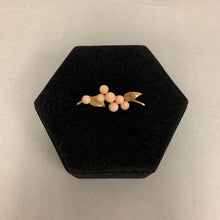 Load image into Gallery viewer, 14K Gold Pink Coral Leaves &amp; Berries Pin (4.1g)
