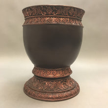 Load image into Gallery viewer, Bronze Look Resin Planter (10&quot;)
