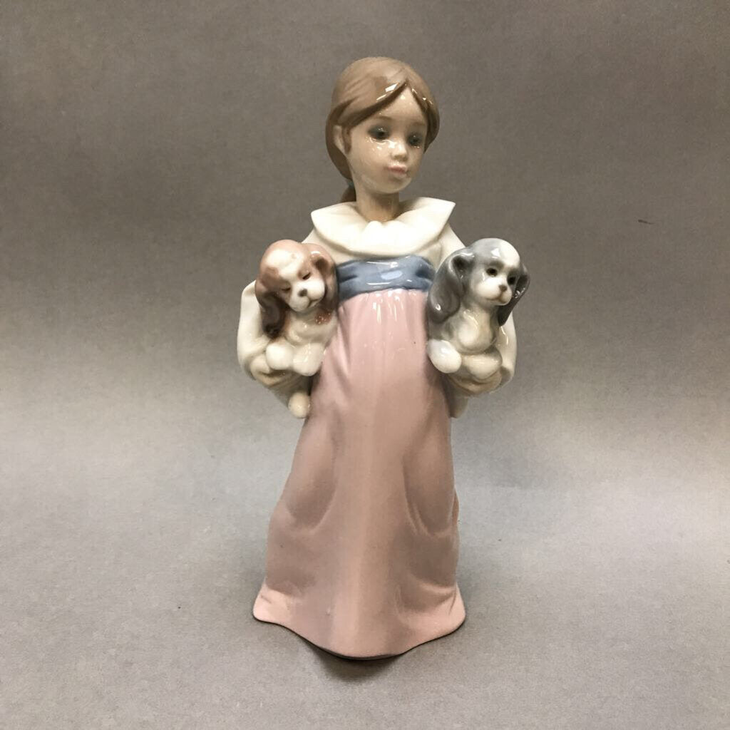 Lladro Figurine - Arms Full of Love, Girl w/ Puppies #6419 (8